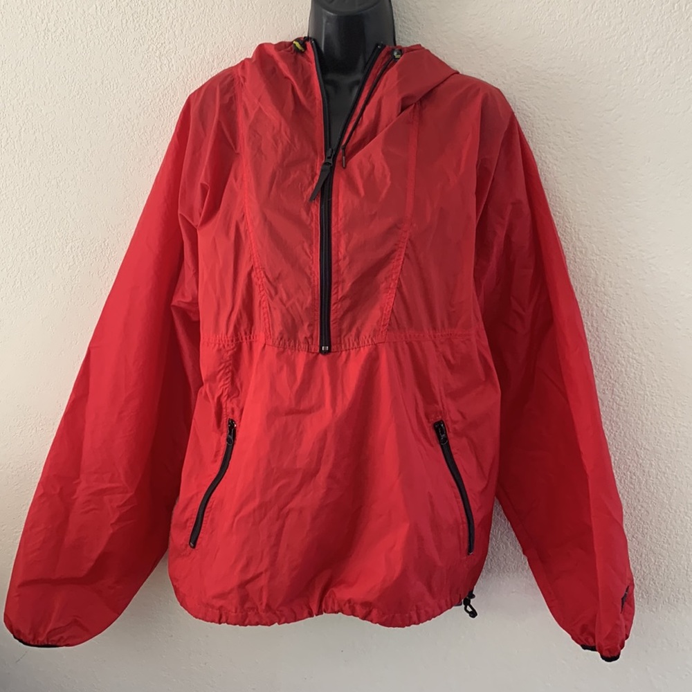 Helly Hansen Windbreaker Size L Red half Zip Nylon Outer Shell zip Pockets